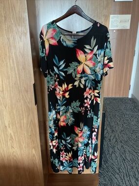 Jostar - Black Floral Maxi Dress with Tropical Print - Plus Size 2XL